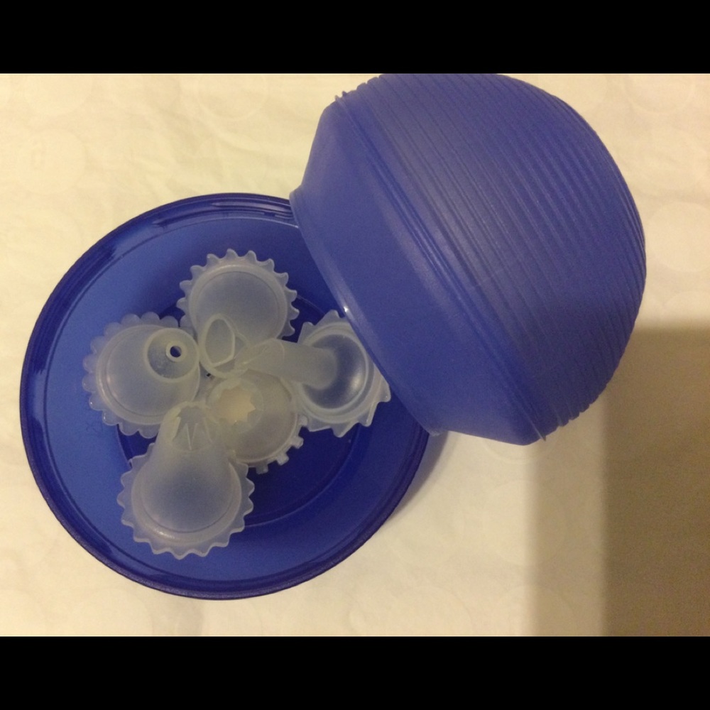 Tupperware bundle - Picture 4 of 7